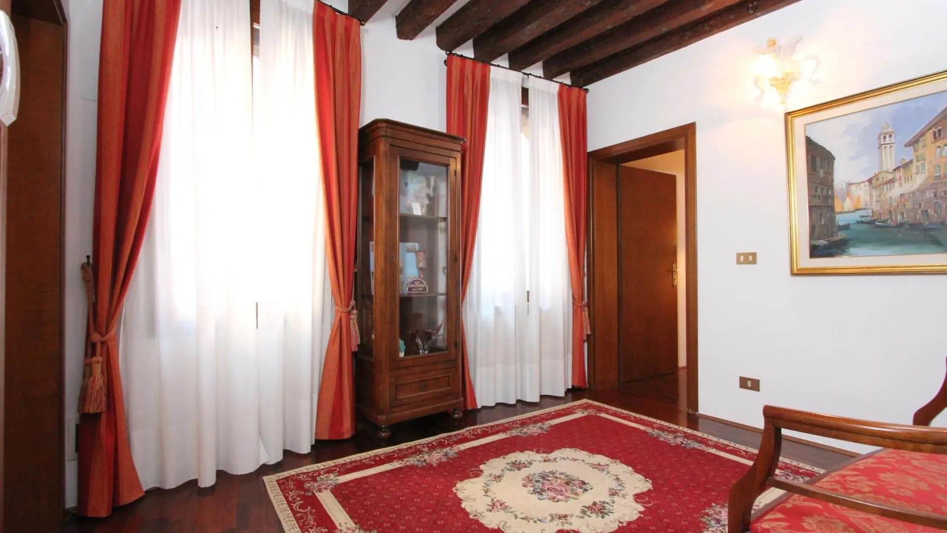 Ca Capitello, 250 M From St Marks Square Βενετία